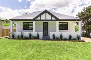 Stylish 3-Bed Bungalow in Prime Location